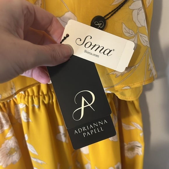 Adrianna Papell NWT Yellow with White Flowers Halter Maxi Dress Size 8 Wedding - Picture 8 of 11